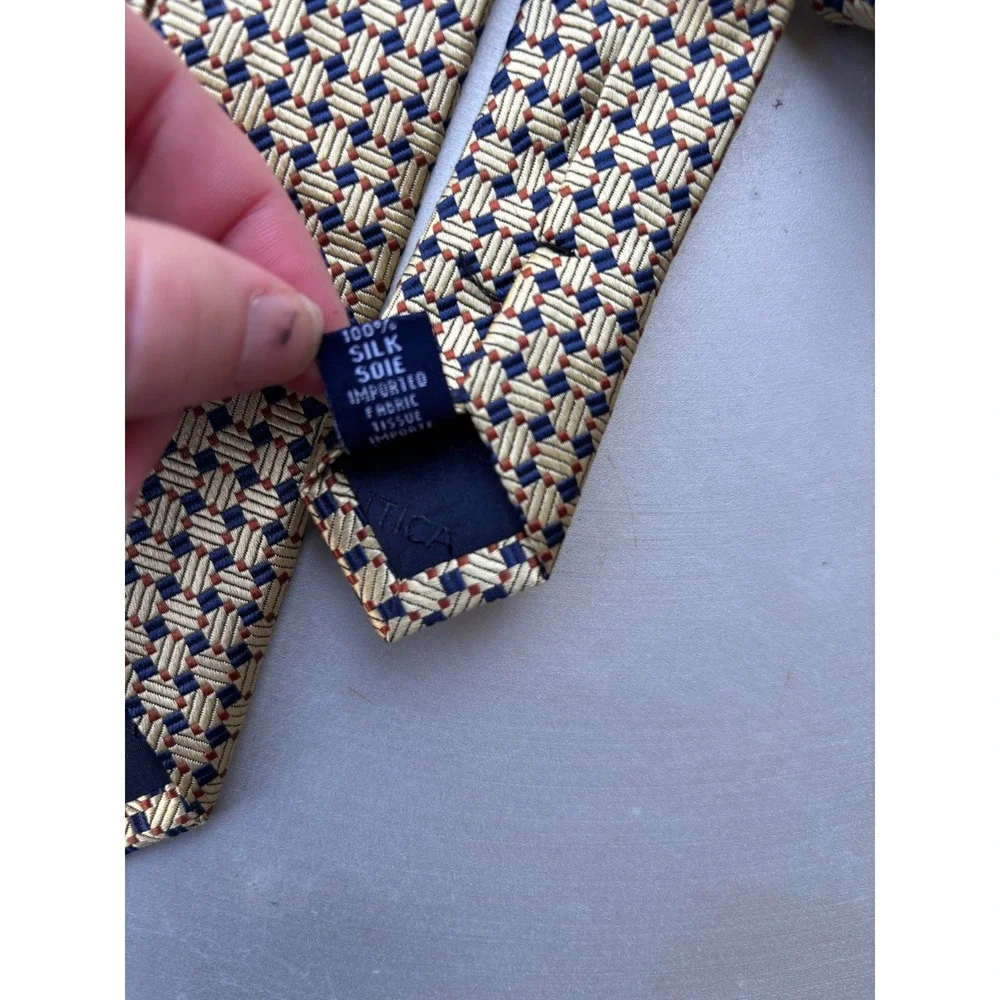Nautica Mens Silk Tie Gold Navy Blue Burgundy Geometric Diamond Pattern Classic